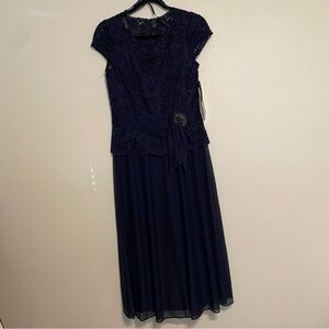 NWT Jackie Jon Designer Lace Overlay Navy Formal Dress Size 10